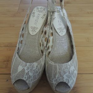 Kenzie new size 8M sling back sandals